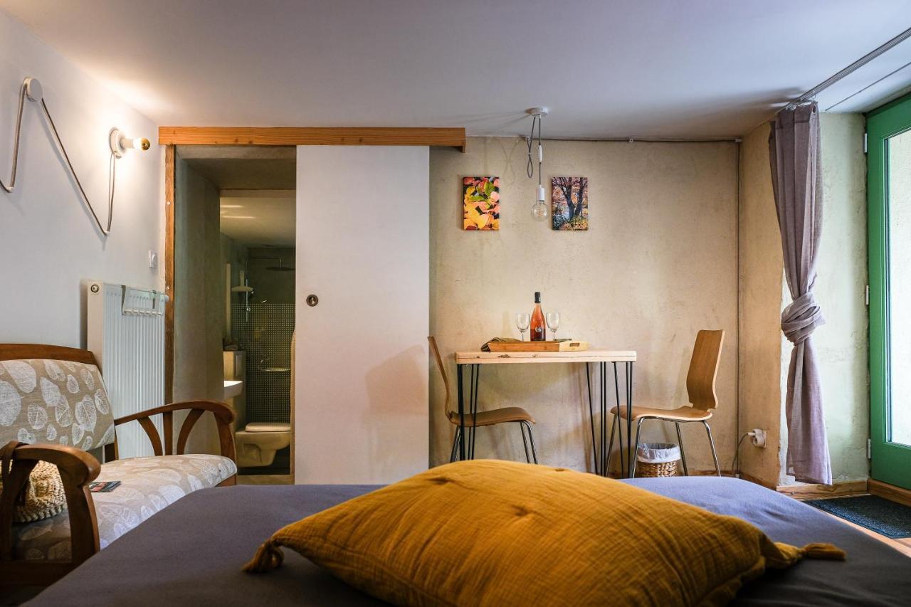 Les Chambres De La Dourbie Nant Exterior photo